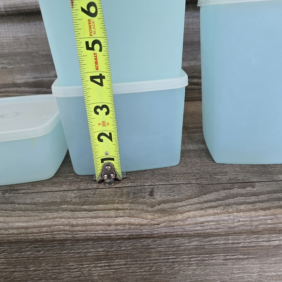 Vintage Tupperware set of 5 various sizes with lids. Pastel blue 1960's - Picture 6 of 8